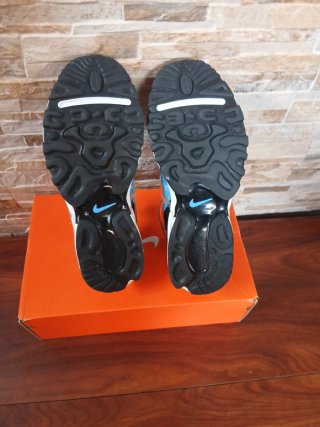 Nike deportivas negras y azules
