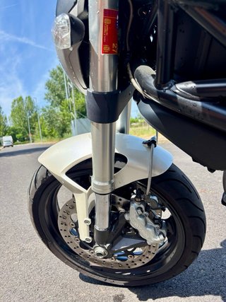 Ducati Monster 696 Blanca 2010