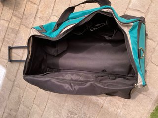 Bolsa de herramientas Makita con ruedas