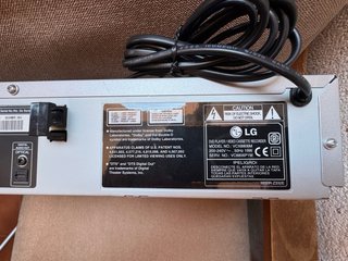 Combo Reproductor DVD y VHS LG VCX8806M Functional