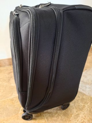 Maleta Delsey Paris Trolley Negra