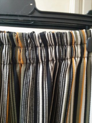 Pantaloni estivi a righe