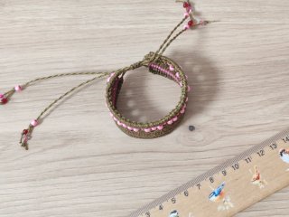 Pulsera macramé estilo hippie