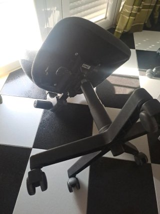 Silla de oficina negra