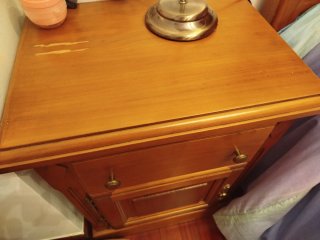 Cama 1.35x1.90m de madera maciza