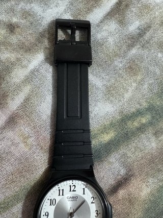 Reloj Casio Analógico Clásico Negro
