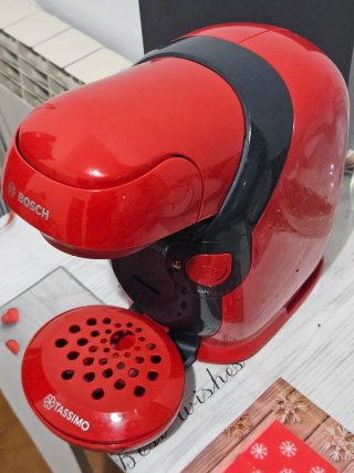 Cafetera Bosch Tassimo Roja