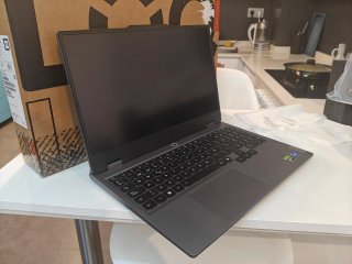 Lenovo LOQ rtx 5060 32gb ram