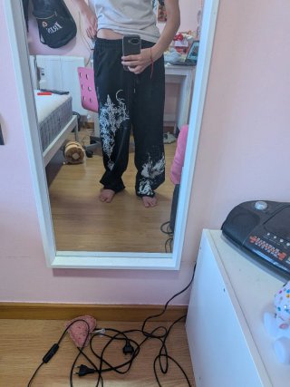 Pantalón Chándal Ancho Negro con Dibujos