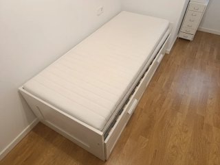 Cama Brimnes Ikea plegable con colchones