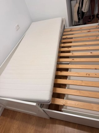 Cama Brimnes Ikea plegable con colchones