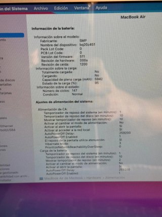 MacBook Air i7 8GB RAM 256GB SSD