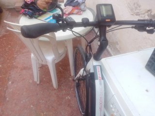 Bicicleta Eléctrica Nueva le falta el cargador