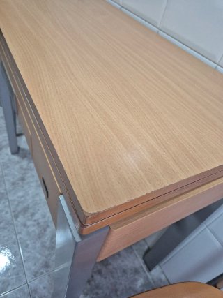 Conjunto mesa cocina y 4 sillas