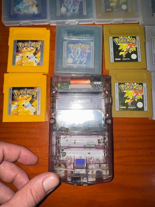 Lote Game Boy Color + 9 Giochi Pokémon