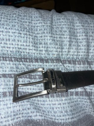 Cinturón de cuero marrón y negro
