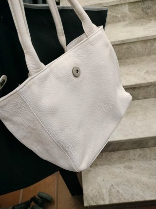Bolso de piel blanco