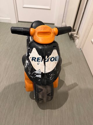 Moto de juguete Repsol
