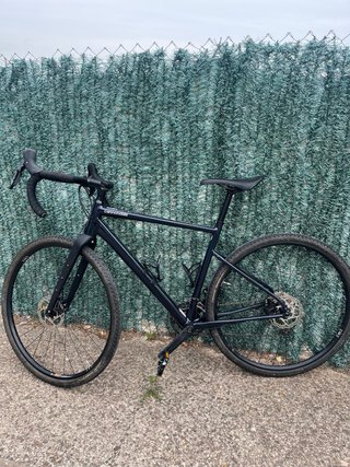 Cannondale Topstone Gravel Negra