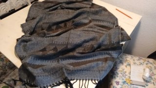 Pashmina calentita gris y marrón