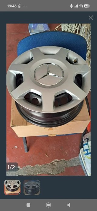 Tapacubos y llantas de 15" sin estrenar de Mercede