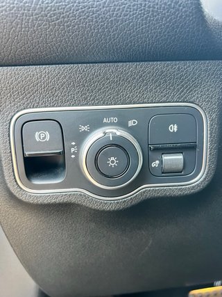 Mercedes-Benz GLB (X247) 2021