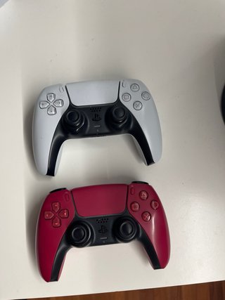 PS5 con 2 controller