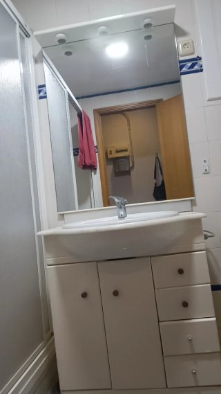 Mueble de baño con espejo 80cm