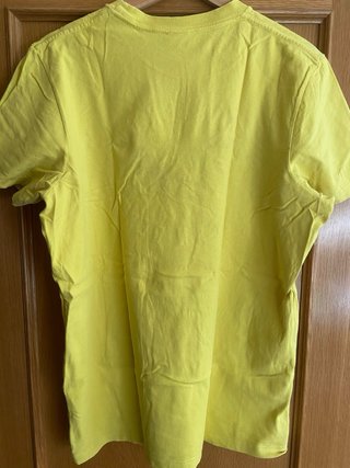 Camiseta Hollister Logo Amarillo Talla XL