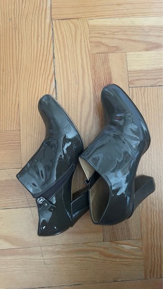 Botines Clarks charol