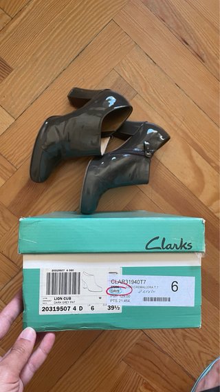 Botines Clarks charol