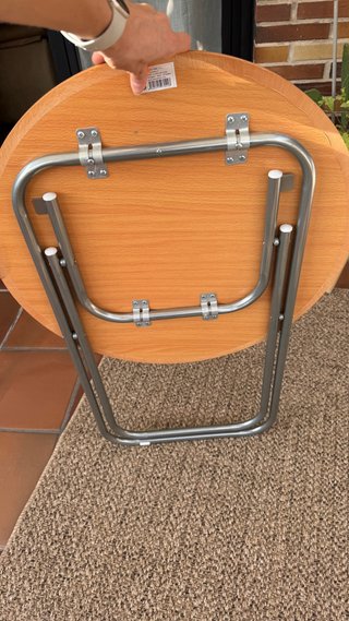 Mesa auxiliar redonda plegable
