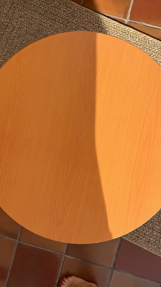 Mesa auxiliar redonda plegable