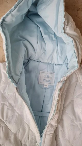 Buzo para bebé acolchado azul claro