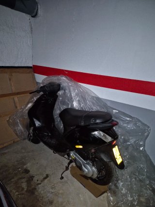 Piaggio Zip 50cc Scooter