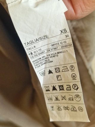 Blusa Benetton seda como nueva