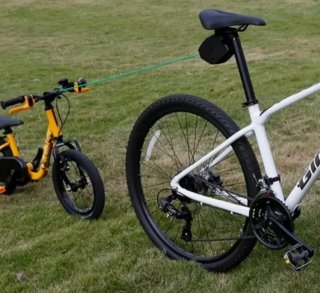 Remolcador para bicicleta.