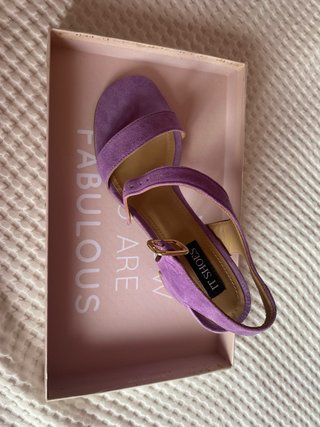 Sandalia Morada Tacón Bloque IT SHOES
