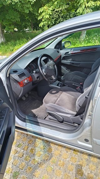Opel Astra 2004