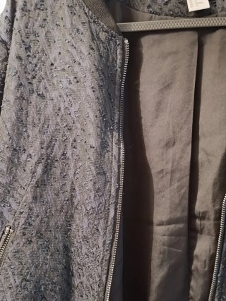 Bomber con relieve azul de hym talla42