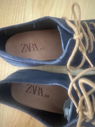 Zapatos niño Zara azul marino talla 33.