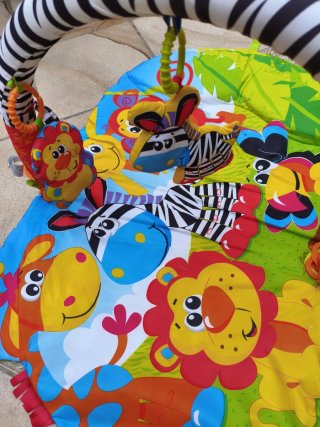 Gimnasio actividades bebé Bright Starts
