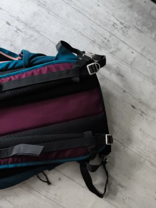 Mochila Quechua 20L Morado/Turquesa