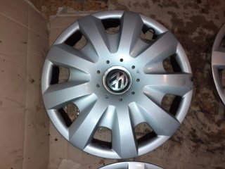 Tapacubos originales VW Candy (4 unidades)