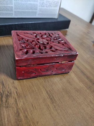 Caja Joyero Cinabrio Tallado 10x8x5 cm