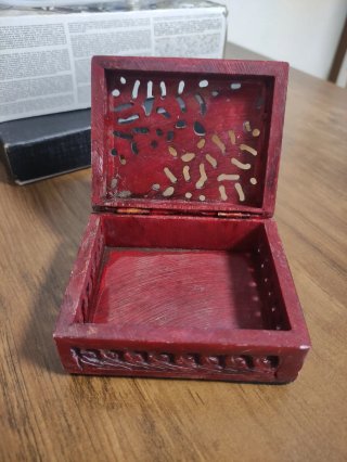 Caja Joyero Cinabrio Tallado 10x8x5 cm