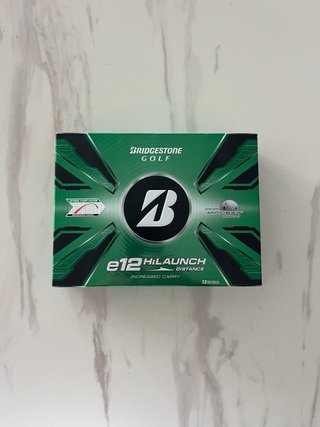 Scatola da 12 palline da golf Bridgestone e12