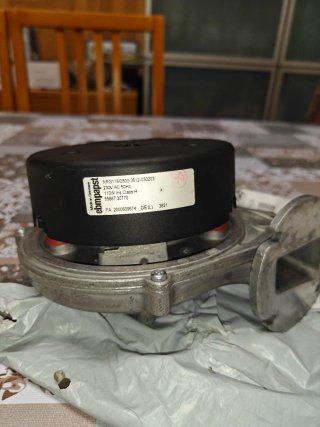 Extractor EBM Papst NRG118 230V AC 50Hz