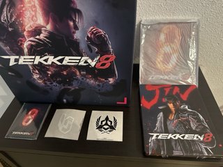 Figura Coleccionista Jin Kazama Tekken 8 y steelbo