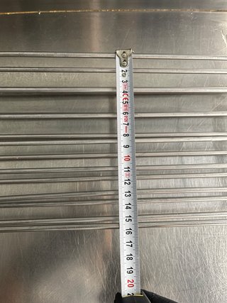 Espada para asar muslos de pollo